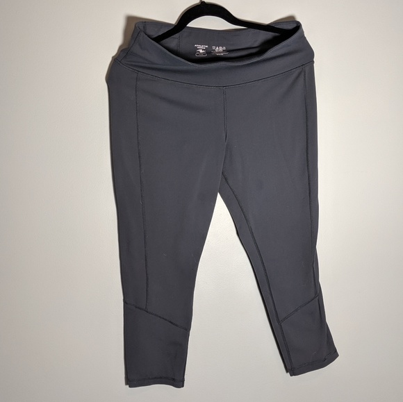 π grey capris - Picture 1 of 1